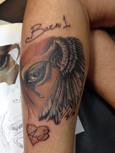 Explore killer klowns from outer space tattoo ideas, creative tattoo ideas in Cape Coral, available at The Tattoo Emporium