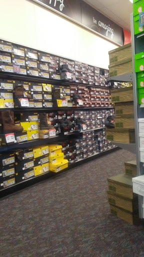 Shoe Store «Shoe Carnival», reviews and photos, 466 Pinnacle Pkwy, Bristol, TN 37620, USA