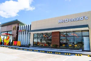 McDonald's Pili Camsur image