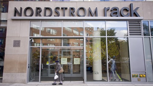 Nordstrom Rack Gateway Center, 550 Gateway Dr #2, Brooklyn, NY 11239, USA, 