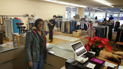 Thrift Store «Bon Marche Thrift Store», reviews and photos, 19405 Riverside Dr, Sonoma, CA 95476, USA