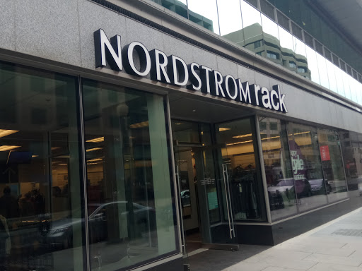 Department Store «Nordstrom Rack Downtown DC», reviews and photos, 1800 L St NW, Washington, DC 20036, USA