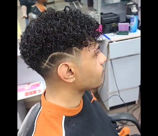 Nail Salon «A New U Salon & Spa», reviews and photos, 989 N Live Oak Ave, New Braunfels, TX 78130, USA