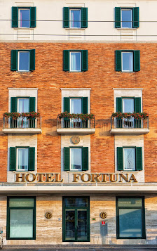 Hotel Fortuna Piazza Rosselli, 15, 60126 Ancona AN, Italia