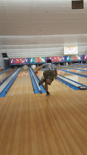 Bowling Alley «Woodbridge Bowling Center», reviews and photos, 346 Main St, Woodbridge, NJ 07095, USA