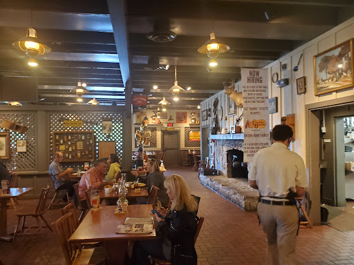 American Restaurant «Cracker Barrel Old Country Store», reviews and photos, 4210 Franklin Commons Ct, Franklin, TN 37067, USA