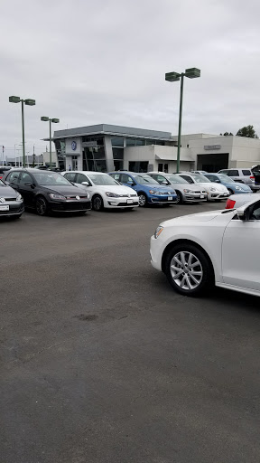 Volkswagen Dealer «Pignataro Volkswagen», reviews and photos, 10633 Evergreen Way, Everett, WA 98204, USA