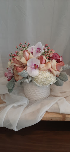 Florist «Urban Florist», reviews and photos, 5310 W 8th St, Los Angeles, CA 90036, USA