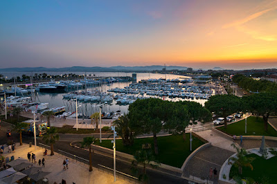 Le Touring Hotel-Restaurant à Saint-Raphaël