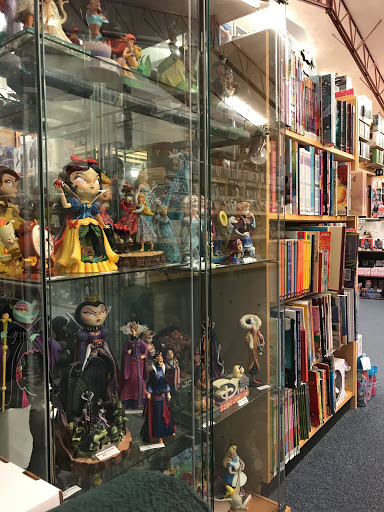 Book Store «Olympic Cards & Comics», reviews and photos, 4230 Pacific Ave SE, Lacey, WA 98503, USA