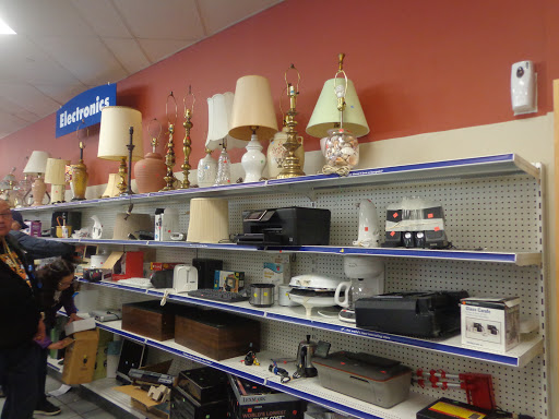 Thrift Store «Goodwill Manchester Store & Donation Station», reviews and photos