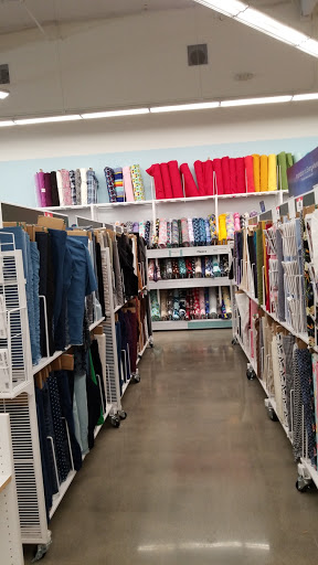 Fabric Store «Jo-Ann Fabrics and Crafts», reviews and photos, 1460 N Azusa Ave, Covina, CA 91722, USA