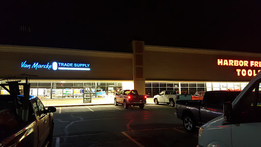 Hardware Store «Harbor Freight Tools», reviews and photos, 7523 Boulevard 26, North Richland Hills, TX 76180, USA