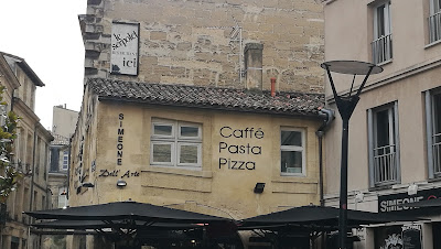 Place Camille Jullian à Bordeaux