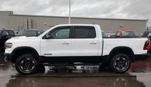 Dodge Dealer «East Tennessee Dodge Chrysler Jeep», reviews and photos, 2774 N Main St, Crossville, TN 38555, USA