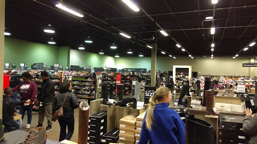 Shoe Store «DSW Designer Shoe Warehouse», reviews and photos, 6644 Loisdale Rd, Springfield, VA 22150, USA