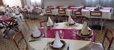 Atmosphère du Restaurant français Le Mouflon d'or BAR, HÔTEL RESTAURANT à Trilport - n°8