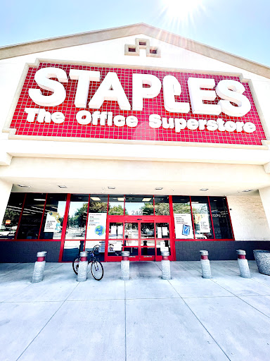 Office Supply Store «Staples», reviews and photos, 249 Commerce Ave, Manteca, CA 95337, USA
