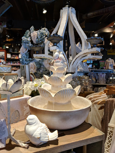 American Restaurant «Cracker Barrel Old Country Store», reviews and photos, 8225 N Church Rd, Kansas City, MO 64158, USA