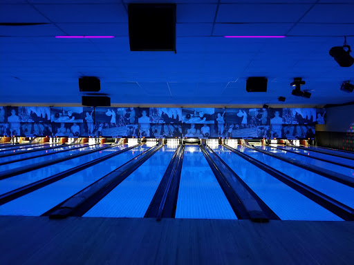Bowling Alley «Ford Lanes Bowling Center», reviews and photos, 23100 Van Born Rd, Dearborn Heights, MI 48125, USA