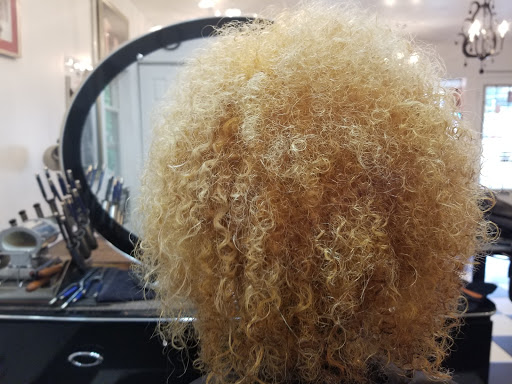 Beauty Salon «New Yorker Styling Salon», reviews and photos, 8813 Bridgeport Way SW # 305, Lakewood, WA 98499, USA