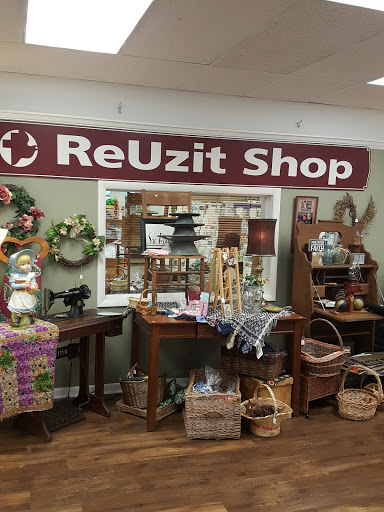 Thrift Store «Re-Uzit Shop of New Holland», reviews and photos, 707 W Main St, New Holland, PA 17557, USA