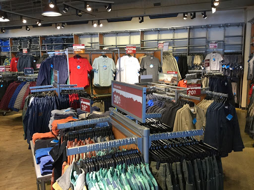 Sportswear Store «Columbia Sportswear Outlet Store at Prime Outlets Grove City», reviews and photos, 1911 Leesburg Grove City Rd #445, Grove City, PA 16127, USA