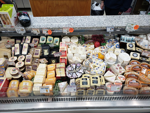 Liquor Store «Morris Plains Bottle King», reviews and photos, 246 Littleton Rd, Morris Plains, NJ 07950, USA