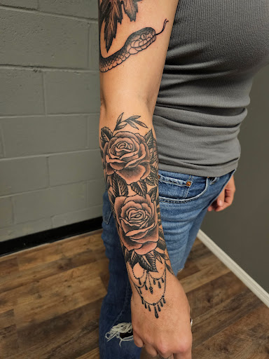 Explore optical illusion tattoo ideas, creative tattoo ideas in Seymour, available at 3 Sevens Tattoo