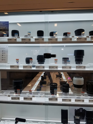 Electronics Store «Best Buy», reviews and photos, 3900 Sisk Rd B, Modesto, CA 95356, USA