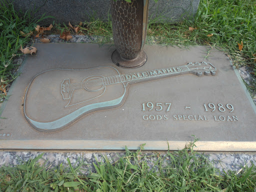 Funeral Home «Hendersonville Memory Gardens & Funeral Home», reviews and photos, 353 E Main St, Hendersonville, TN 37075, USA