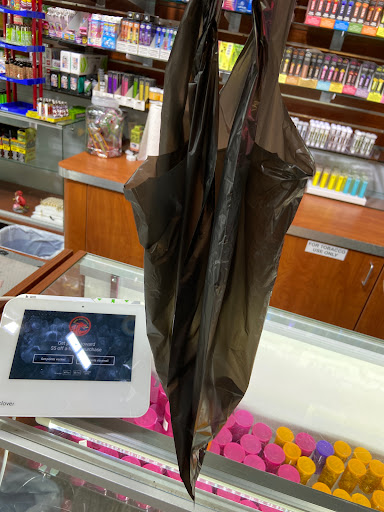 Tobacco Shop «METROWEST SMOKE SHOP ECIGARETTE», reviews and photos, 2434 S Kirkman Rd, Orlando, FL 32811, USA