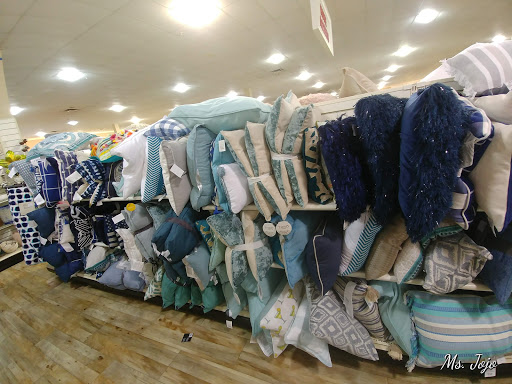 Department Store «HomeGoods», reviews and photos, 4190 Vinewood Ln N #134, Plymouth, MN 55442, USA