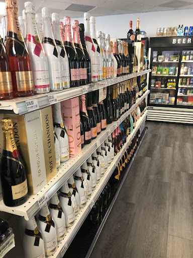 Liquor Store «Miami Beach Liquors», reviews and photos, 814 Alton Rd, Miami Beach, FL 33139, USA