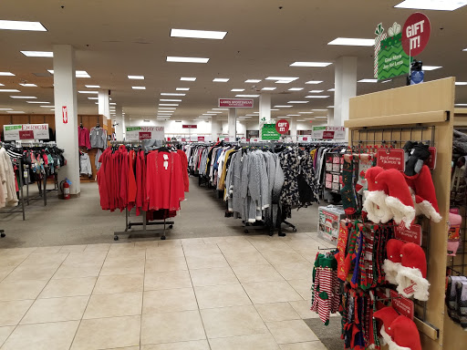 Shopping Mall «Stratford Square Mall», reviews and photos, 152 Stratford Dr, Bloomingdale, IL 60108, USA