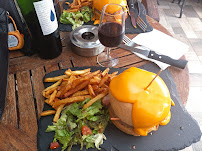 Plats et boissons du Restaurant de hamburgers Le Contre Att4 à Saint-Denis - n°2