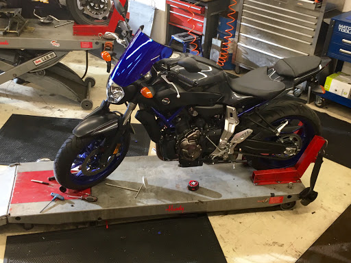 Motorcycle Repair Shop «Mammoth Motorsports Motorcycle Repair & Service», reviews and photos, 5681 Redwood Dr #2, Rohnert Park, CA 94928, USA