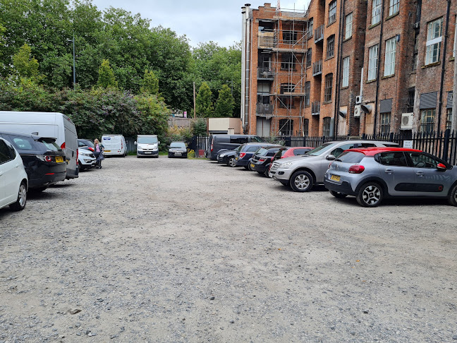 Comments and reviews of Manned Car Park Liverpool