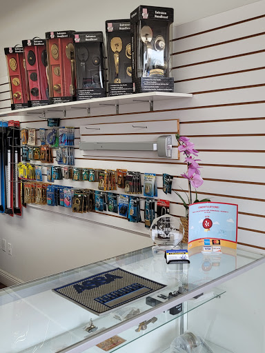 Locksmith «Automotive and Commercial Locksmith», reviews and photos, 6105 Johnson St, Hollywood, FL 33024, USA