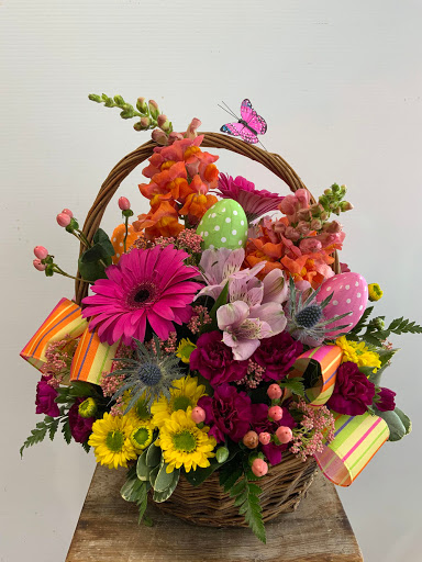 Florist «BloomTown Florist», reviews and photos, 218 W Bay Dr, Largo, FL 33770, USA