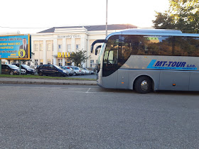 Parkoviště u Husova sboru (Studentská)