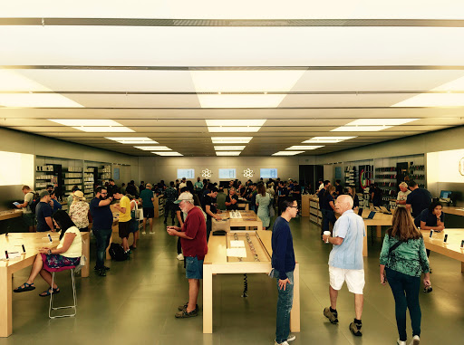 Computer Store «Apple Fashion Valley», reviews and photos, 7007 Friars Rd, San Diego, CA 92108, USA