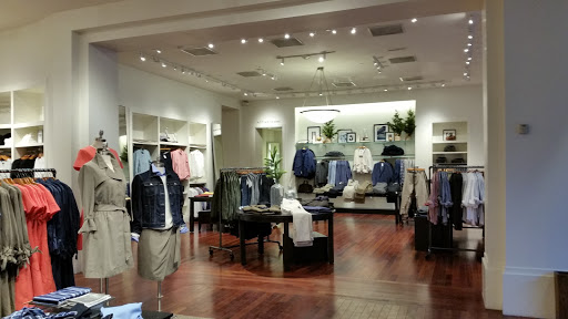 Clothing Store «Banana Republic», reviews and photos, 11905 Democracy Dr, Reston, VA 20190, USA