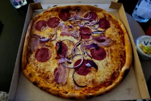 Bari pizza image