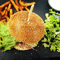 Hamburger du Restaurant français Why Not LH à Le Havre - n°2