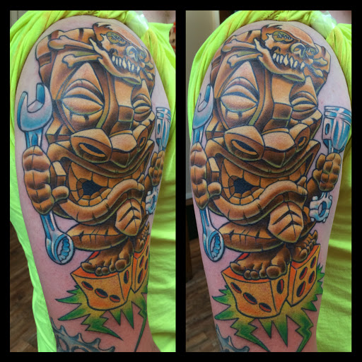 Tattoo Shop «Black Pearl Tattoo», reviews and photos, 2200 Roosevelt Rd, Kenosha, WI 53143, USA