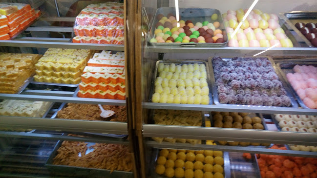 Anmeldelser af Punjab Sweets & Food Store i Valby - Supermarked