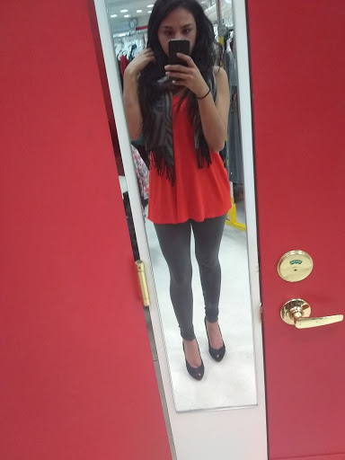 Thrift Store «Discover Goodwill Fountain Retail Center», reviews and photos