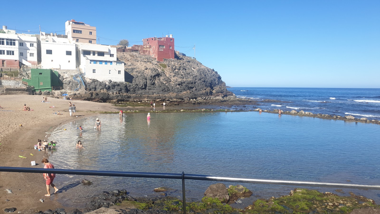Zdjęcie Playa Dos Roques z mała zatoka