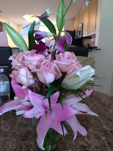 Florist «Flowers By Voytek», reviews and photos, 9524 Blind Pass Rd, St Pete Beach, FL 33706, USA